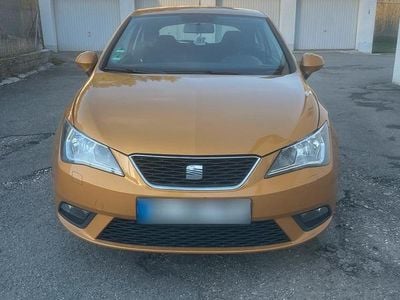 Usata Seat Ibiza 86 CV (63 kW) 2012 Oro Utilitaria