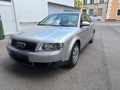 Second-hand Audi A4 163 CP (119 kW) 2002 Argintiu Berlinǎ