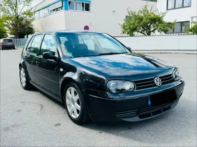 Używany VW Golf IV Pacific 105 KM (77 kW) 2003 Czarny Sedan/Limuzyna