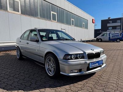 Second-hand BMW 316 Sport Line 102 CP (75 kW) 1997 Argintiu Berlinǎ