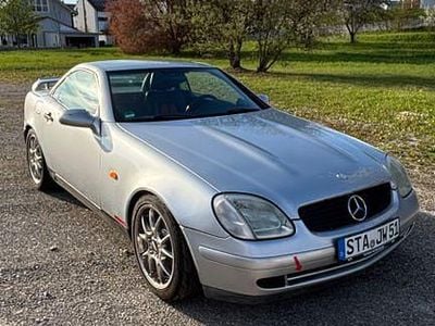Second-hand Mercedes SLK230 193 CP (141 kW) 1997 Argintiu Cabrio