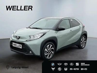 Nouă Toyota Aygo 72 CP (52 kW) 2025 Verde Hatchback
