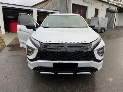 Gebraucht Mitsubishi Eclipse Cross Select 188 PS (138 kW) 2022 Weiß SUV