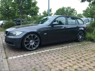 Gebraucht BMW 320 163 PS (119 kW) 2006 Grau Kombi