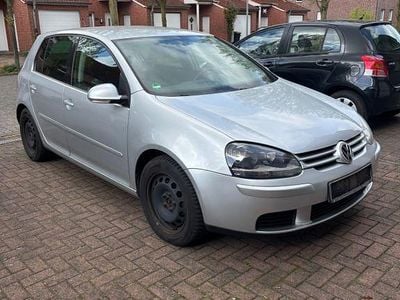 Usata VW Golf VI Comfortline 102 CV (75 kW) 2008 Argento Utilitaria
