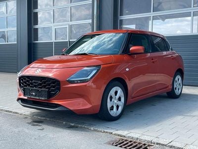 Usata Suzuki Swift Comfort 83 CV (61 kW) 2025 Arancione Utilitaria
