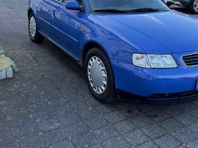 Gebraucht Audi A3 Ambiente 125 PS (91 kW) 1996 Blau Kleinwagen