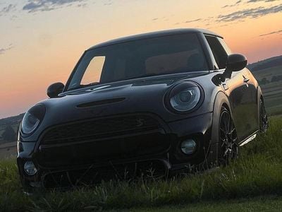 Schwarz Gebraucht 2015 Mini Cooper S Kleinwagen | 22.700 €
