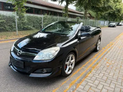 Gebraucht Opel Astra Cabriolet Cosmo 140 PS (102 kW) 2007 Schwarz Cabrio