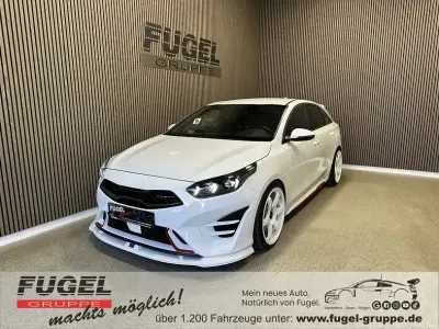 Gebraucht Kia ProCeed Sport 204 PS (150 kW) 2023 Deluxe white m Kombi