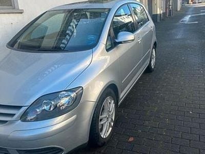 Grau Gebraucht 2005 VW Golf IV Limousine | 3.300 €