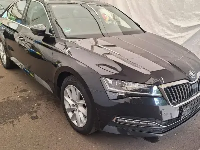 Gebraucht Skoda Superb Premium Edition 150 PS (110 kW) 2020 Schwarz Limousine