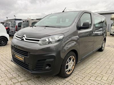 Grau Gebraucht 2017 Citroën Jumpy Van / Kleinbus | 13.000 € (Fairer Preis)