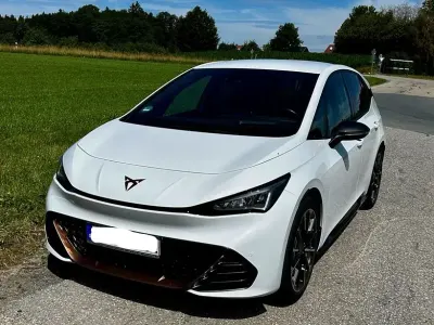Gebraucht Cupra Born 169 kW (231 PS) 2022 Weiß Kleinwagen