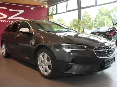Gebraucht Opel Insignia Elegance 174 PS (127 kW) 2020 Stone brown Kombi