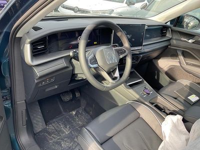 Neu VW Tayron Life 204 PS (150 kW) 2025 Nightshade blue metallic SUV