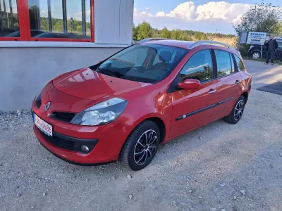 Gebraucht Renault Clio GrandTour Authentique 75 PS (55 kW) 2009 Rot Kombi