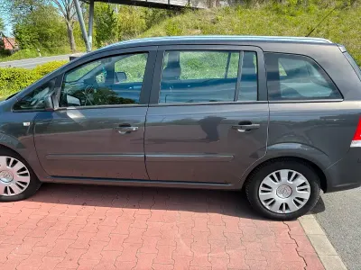 Brugt Opel Zafira Family 116 HK (85 kW) 2013 Grå MPV