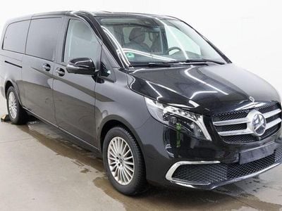 Gebraucht Mercedes V300 Avantgarde 237 PS (174 kW) 2024 Obsidianschwarz Van / Kleinbus