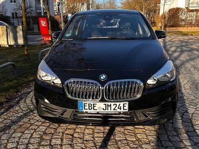 Gebraucht BMW 225 Active Tourer iPerformance 224 PS (164 kW) 2018 Schwarz Van / Kleinbus