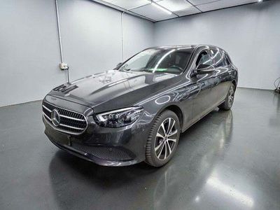 Gebraucht Mercedes E300 Avantgarde 194 PS (142 kW) 2021 Grau Kombi