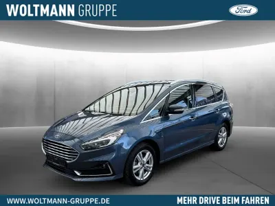 Käytetty Ford S-MAX Titanium 190 HP (139 kW) 2023 Sininen Tila-auto
