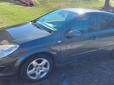 Second-hand Opel Astra 115 CP (84 kW) 2009 Andere farben Berlinǎ