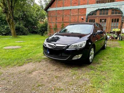 gebraucht Opel Astra Astra1.4 Turbo Design Edition