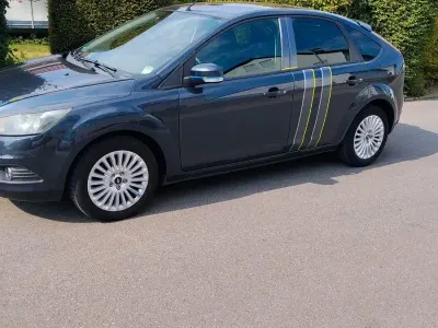 Gebraucht Ford Focus Style 116 PS (85 kW) 2009 Schwarz Limousine