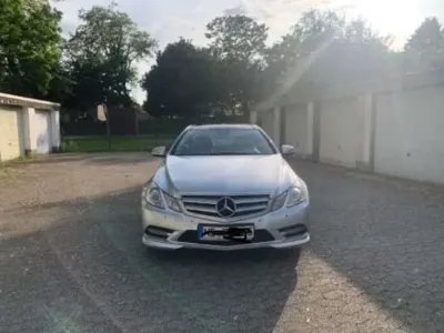 Gebraucht Mercedes E350 306 PS (225 kW) 2012 Silber Coupé