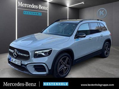 Grau Gebraucht 2025 Mercedes GLB200 AMG SUV | 49.850 € (Teuer)