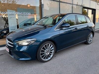 Gebraucht Mercedes B180 116 PS (85 kW) 2019 Blau Van / Kleinbus