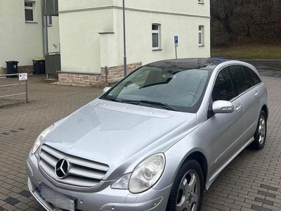 Gebraucht Mercedes R500 306 PS (225 kW) 2007 Silber Van / Kleinbus