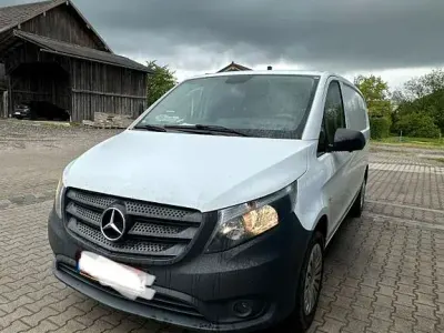 Gebraucht Mercedes Vito 163 PS (119 kW) 2023 Weiß Van