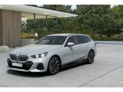 Gebraucht BMW 520 Comfort Edition 197 PS (144 kW) 2025 Grau Kombi