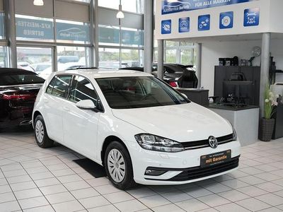 Gebraucht VW Golf VII Trendline 116 PS (85 kW) 2019 Weiß Limousine