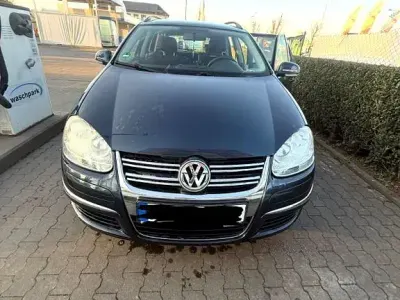 Usata VW Golf VI 105 CV (77 kW) 2009 Blu Utilitaria
