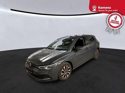 Begagnad VW Golf VIII Active 150 HK (110 kW) 2023 Grå Sedan