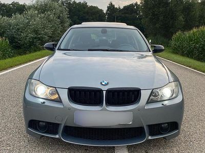 Grau Gebraucht 2006 BMW 325 M Sport Limousine | 6.500 €