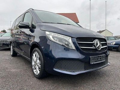 Gebraucht Mercedes V300 Night 237 PS (174 kW) 2021 Blau Van / Kleinbus