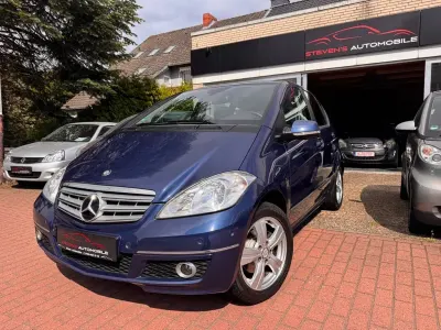 Gebraucht Mercedes A160 Avantgarde 95 PS (69 kW) 2010 Blau Limousine