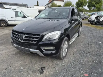 Gebraucht Mercedes ML350 258 PS (189 kW) 2014 Schwarz SUV