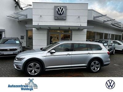 Reflexsilber metallic (metallic) Gebraucht 2016 VW Passat Alltrack Kombi | 21.700 € (Etwas zu teuer)