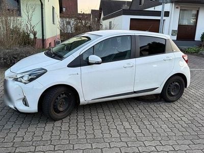 Gebraucht Toyota Yaris Team 73 PS (53 kW) 2019 Weiß Kleinwagen