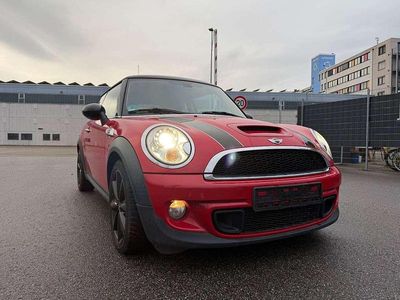 Rot Gebraucht 2010 Mini Cooper S Kleinwagen | 9.500 € (Etwas zu teuer)