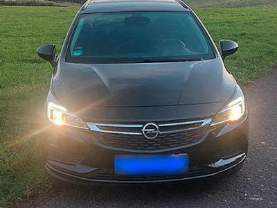 Gebraucht Opel Astra 136 PS (100 kW) 2018 Schwarz Kombi