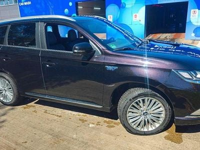 Mitsubishi Outlander P-HEV