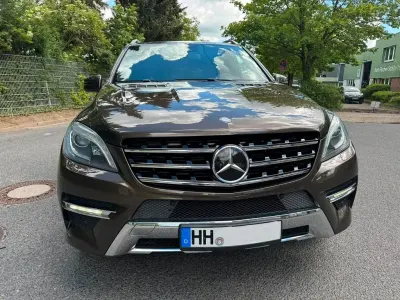 Gebraucht Mercedes ML350 AMG Edition 1 258 PS (189 kW) 2012 Braun SUV
