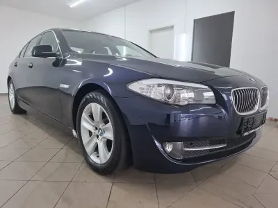 Gebraucht BMW 528 258 PS (189 kW) 2011 Blau Limousine