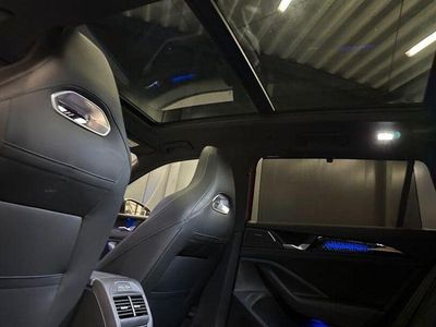 Gebraucht VW Passat Style 150 PS (110 kW) 2024 Chilirot metallic Kombi